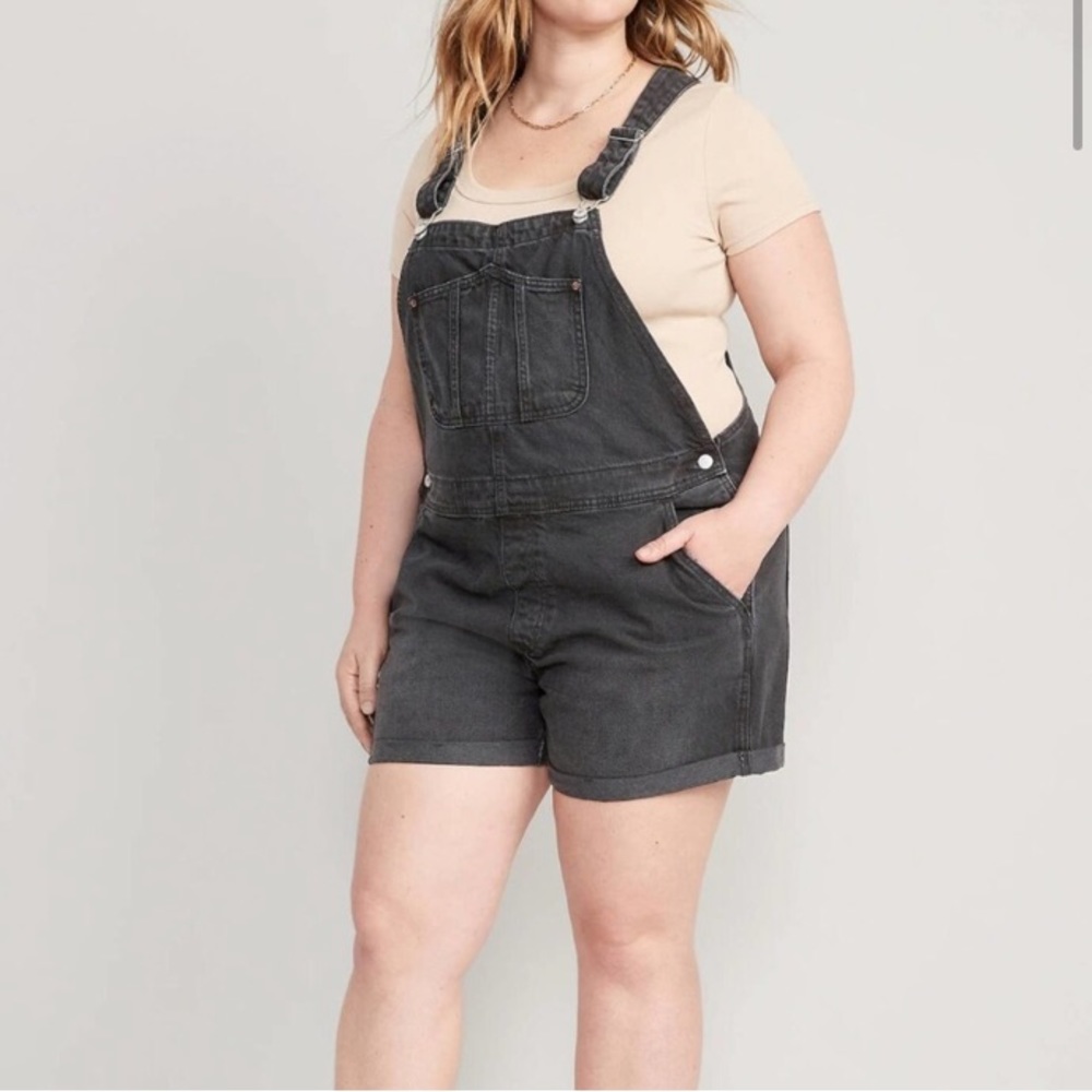NWT OLD NAVY Slouchy Straight Ecru Non-Stretch Jean Short Overalls 3.5” inseam